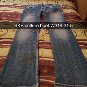 Women's jeans